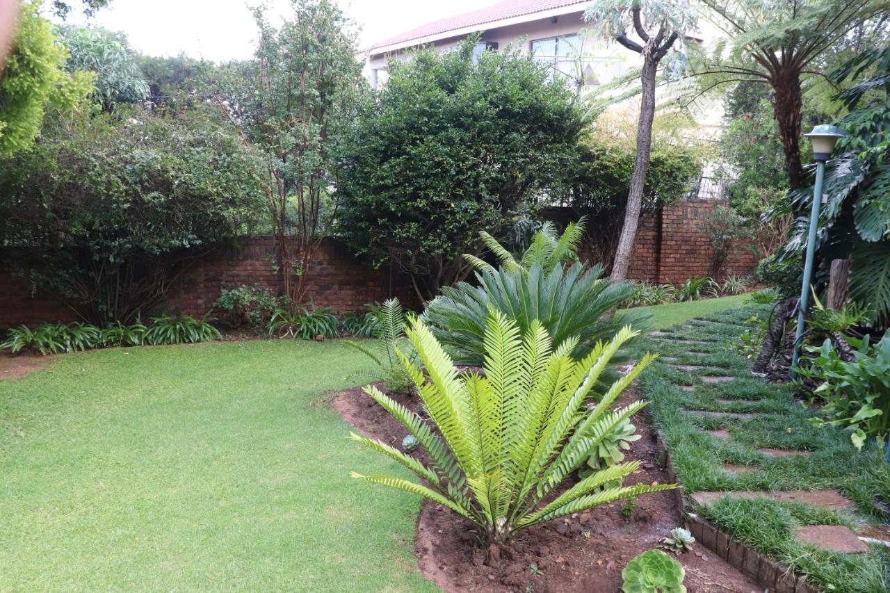 Green Scape Flatlet Pretoria-Noord Exteriör bild